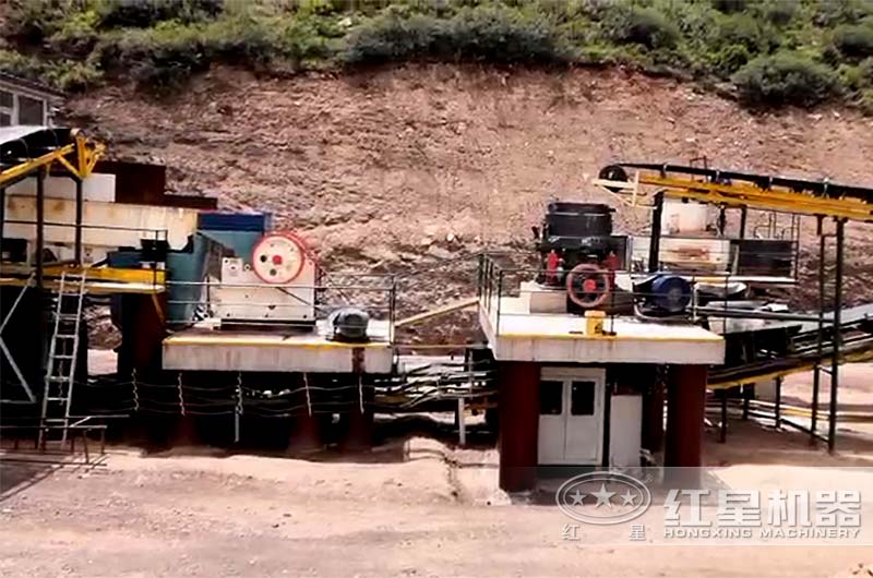 沖擊破搭配顎破、圓錐破現(xiàn)場